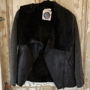 THML Black Faux Leather Jacket with Faux Fur Collar and Knit Sleeves - xs - NWT